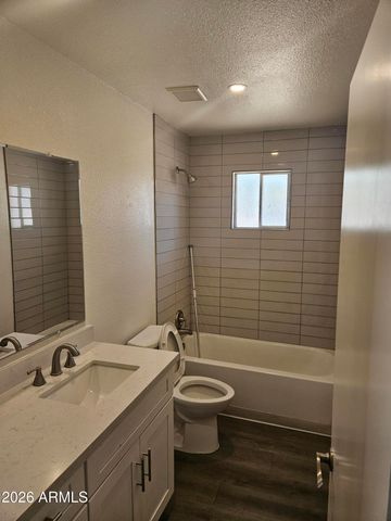 1325 E VISTA Avenue 1, Phoenix, AZ 85020