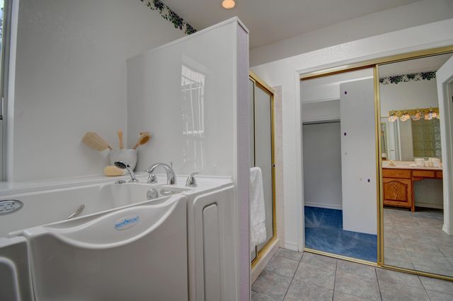 5512 Avenida Cuesta NE, Albuquerque, NM 87111