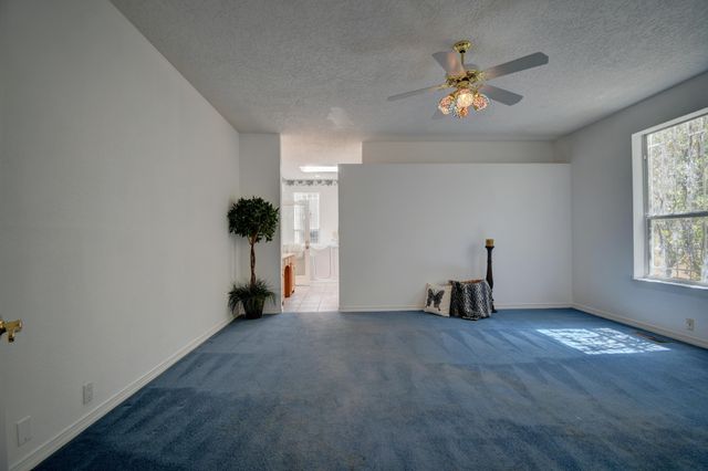 5512 Avenida Cuesta NE, Albuquerque, NM 87111