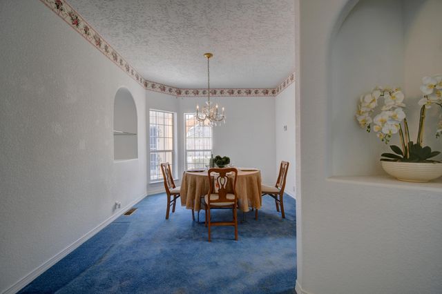 5512 Avenida Cuesta NE, Albuquerque, NM 87111