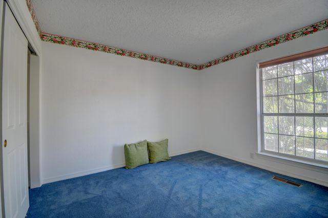 5512 Avenida Cuesta NE, Albuquerque, NM 87111