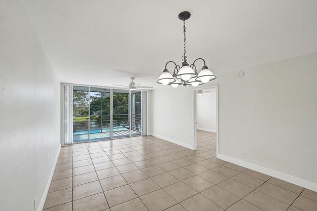 9430 Poinciana Place 415, Davie, FL 33324