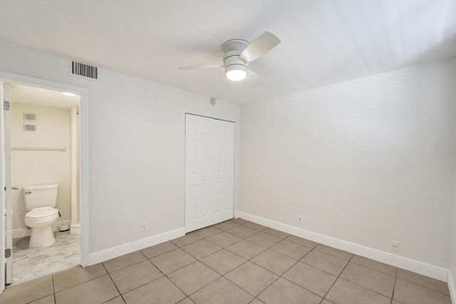 9430 Poinciana Place 415, Davie, FL 33324