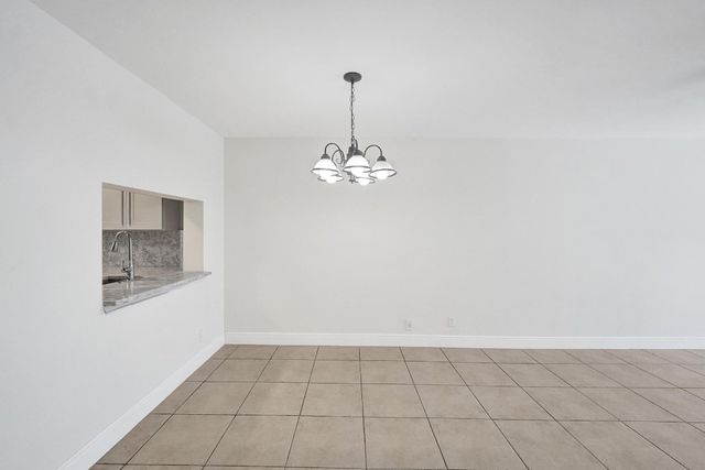 9430 Poinciana Place 415, Davie, FL 33324