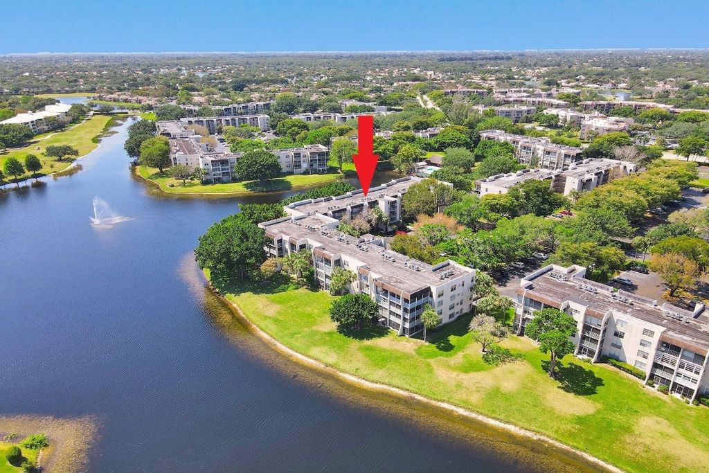 9430 Poinciana Place 415, Davie, FL 33324