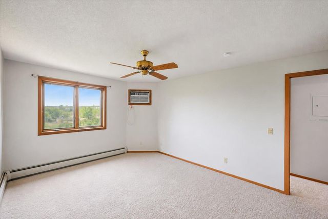 14831 Endicott Way 316, Apple Valley, MN 55124