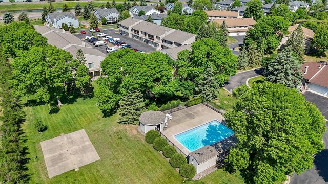 14831 Endicott Way 316, Apple Valley, MN 55124