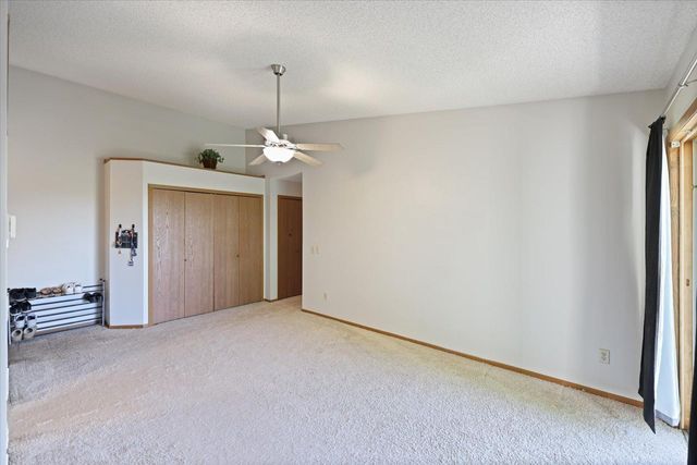 14831 Endicott Way 316, Apple Valley, MN 55124