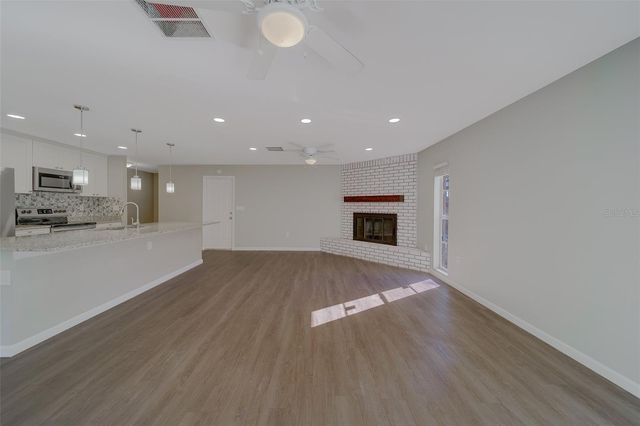 1790 E ORANGESIDE ROAD, Palm Harbor, FL 34683