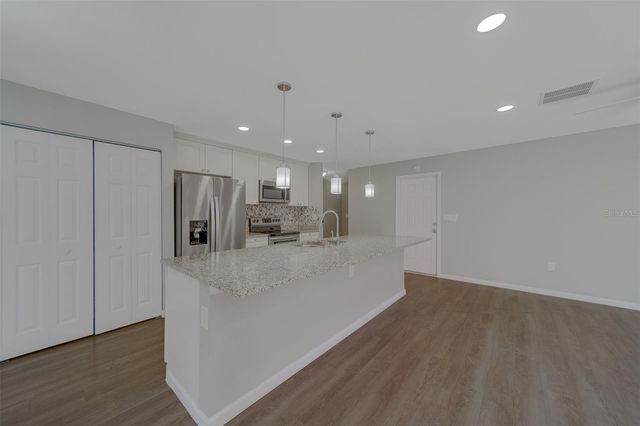 1790 E ORANGESIDE ROAD, Palm Harbor, FL 34683