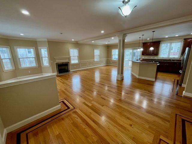 18 5th Ave 18, Watertown, MA 02472