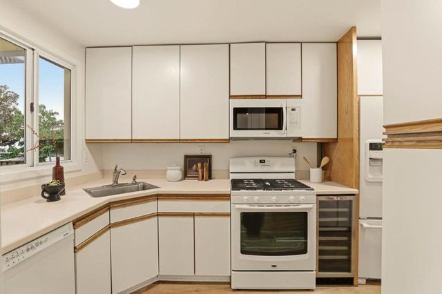 2847 Carolina Avenue, Redwood City, CA 94061