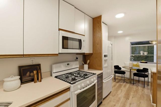 2847 Carolina Avenue, Redwood City, CA 94061