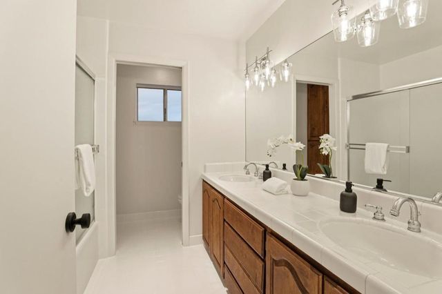 2847 Carolina Avenue, Redwood City, CA 94061