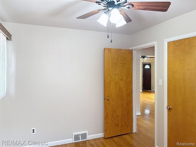 8842 Merriman Road, Livonia, MI 48150