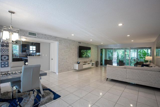 3615 Citrus Trce 4, Davie, FL 33328