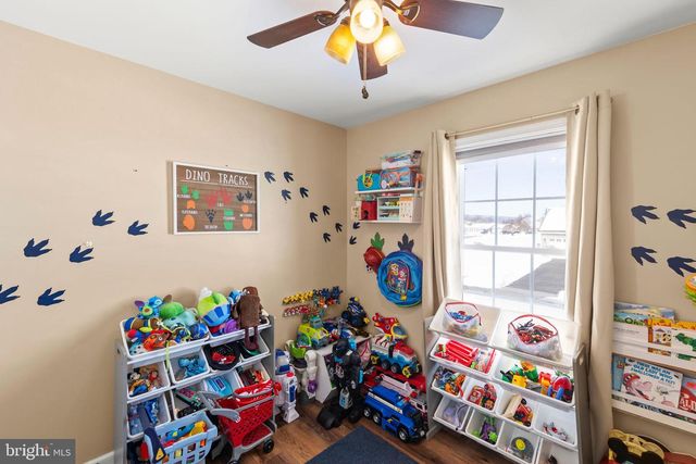 420 IVES ST, Martinsburg, WV 25405