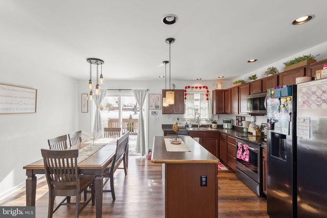 420 IVES ST, Martinsburg, WV 25405