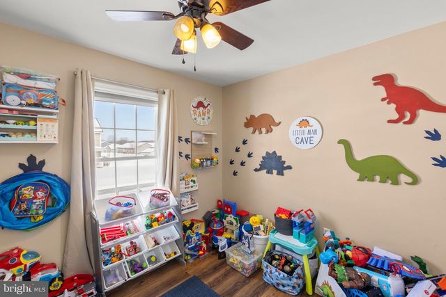 420 IVES ST, Martinsburg, WV 25405