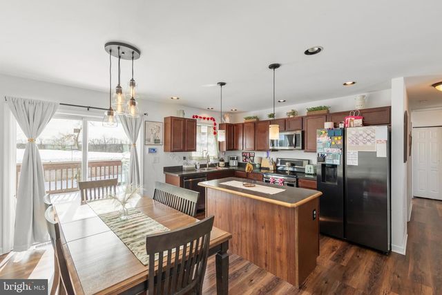 420 IVES ST, Martinsburg, WV 25405