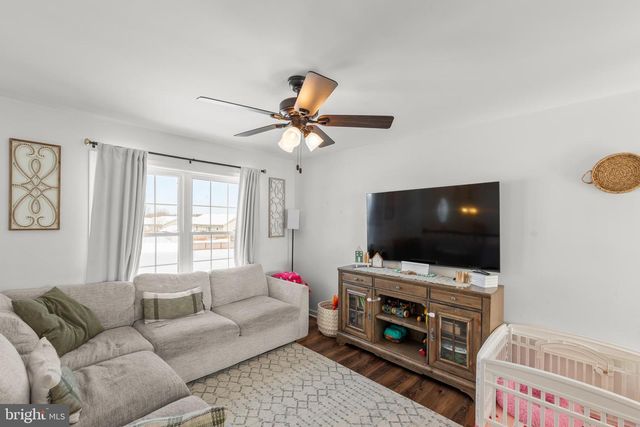 420 IVES ST, Martinsburg, WV 25405