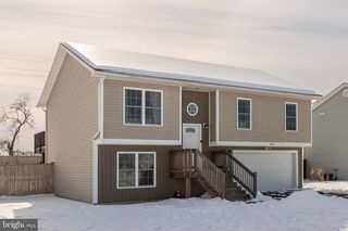 420 IVES ST, Martinsburg, WV 25405