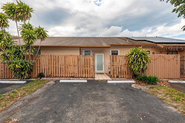 6745 NW 192nd Lane, Hialeah, FL 33015