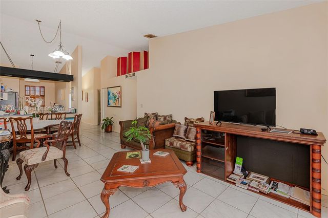 6745 NW 192nd Lane, Hialeah, FL 33015
