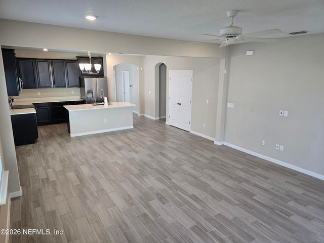 10303 PAVNES CREEK Drive, Jacksonville, FL 32222