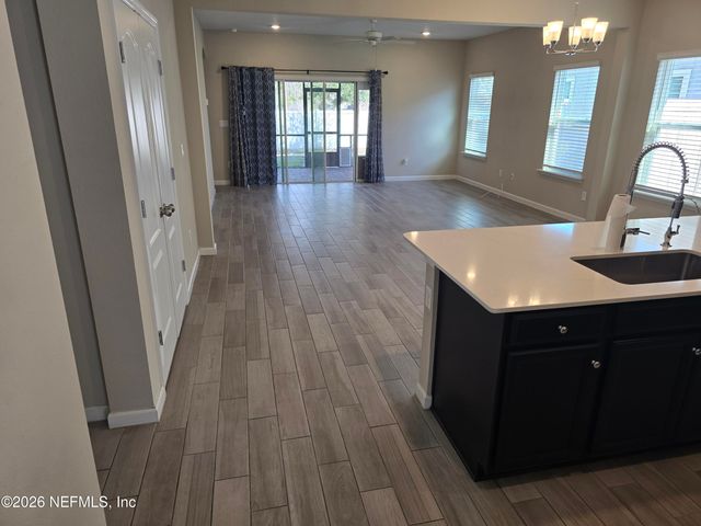 10303 PAVNES CREEK Drive, Jacksonville, FL 32222