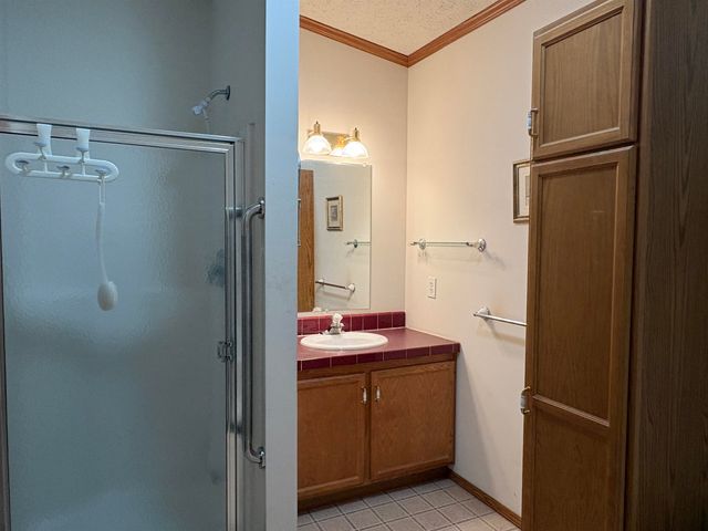 2760 Lakeview Drive, North Hero, VT 05474