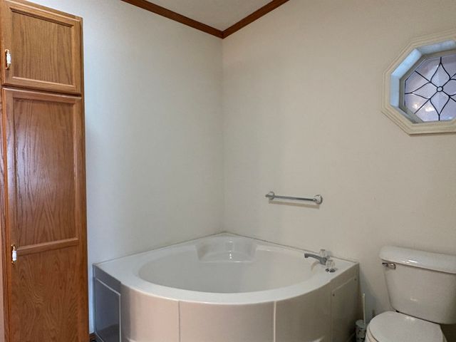 2760 Lakeview Drive, North Hero, VT 05474