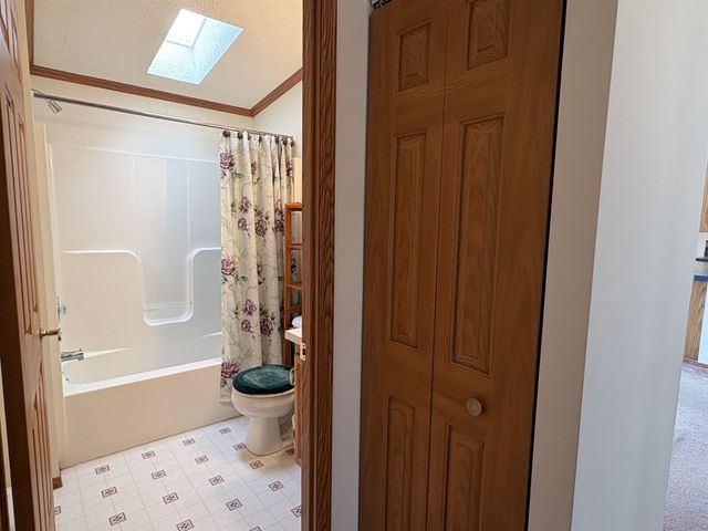 2760 Lakeview Drive, North Hero, VT 05474