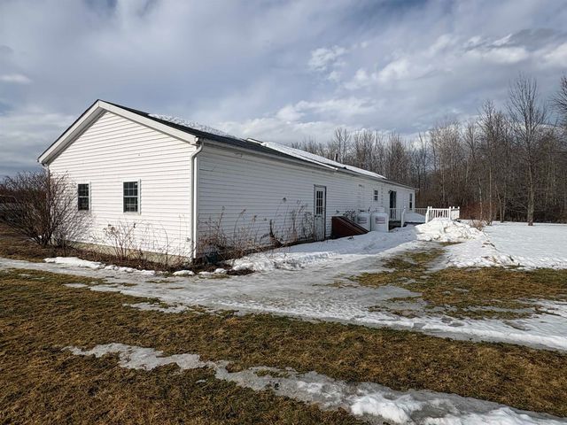 2760 Lakeview Drive, North Hero, VT 05474