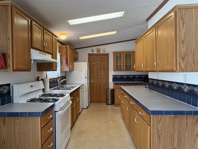 2760 Lakeview Drive, North Hero, VT 05474