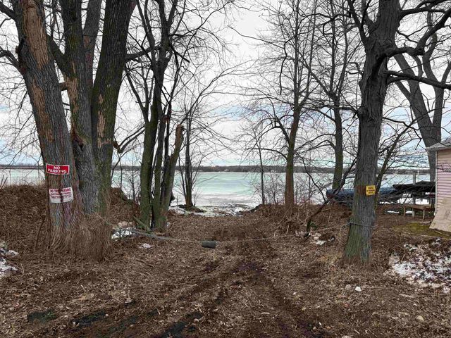 2760 Lakeview Drive, North Hero, VT 05474