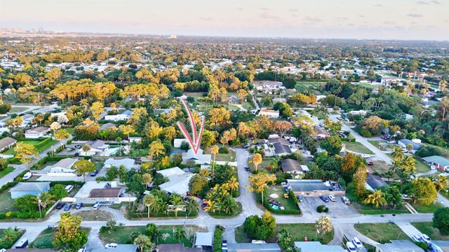 5715 Karen Drive, West Palm Beach, FL 33415