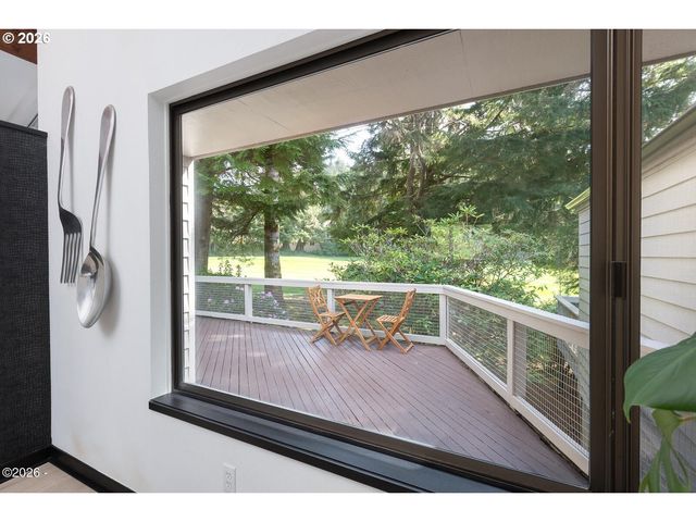 600 ISLAND Dr 18, Gleneden Beach, OR 97388
