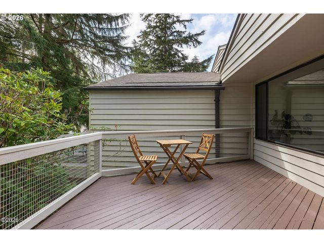 600 ISLAND Dr 18, Gleneden Beach, OR 97388