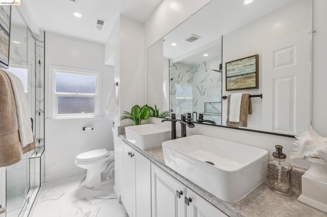 2712 Octavia St, Oakland, CA 94619