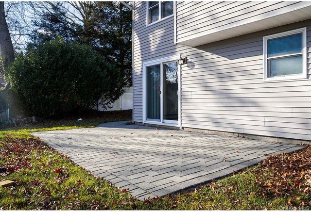 58 Hauppauge Road, Hauppauge, NY 11788