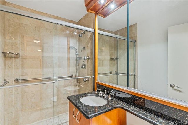 17-85 215th Street 8G, Bayside, NY 11360