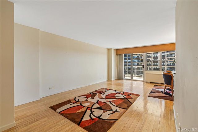 17-85 215th Street 8G, Bayside, NY 11360