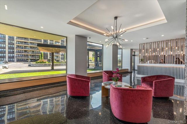 17-85 215th Street 8G, Bayside, NY 11360