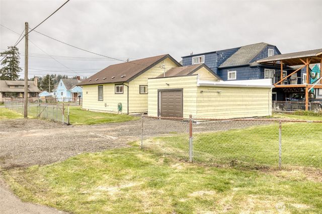 1319 W 2nd, Aberdeen, WA 98520