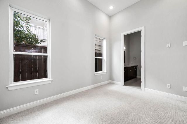 2524 Hutchins Street, Houston, TX 77004