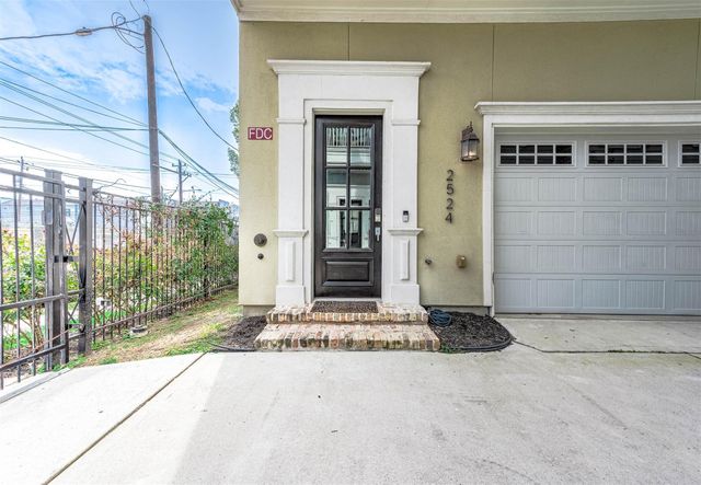 2524 Hutchins Street, Houston, TX 77004