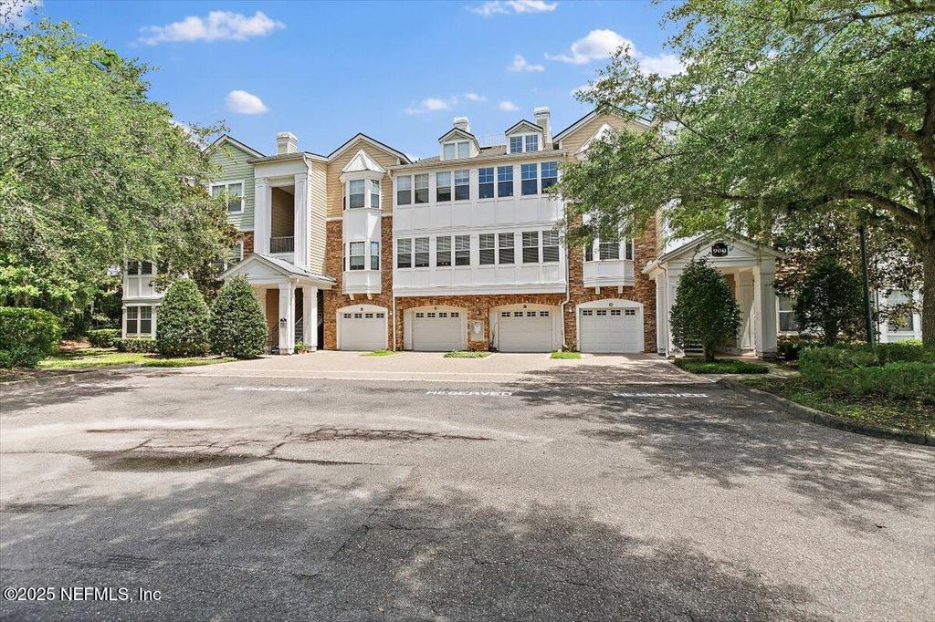 8550 TOUCHTON Road, 922, Jacksonville, FL 32216