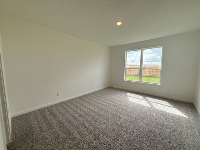402 Harvest Lake Drive, Snook, TX 77878
