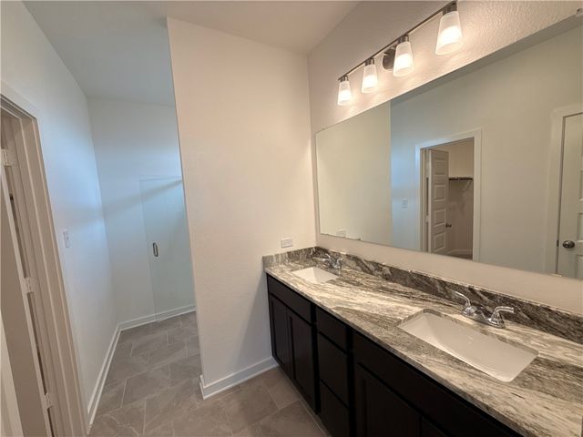 402 Harvest Lake Drive, Snook, TX 77878